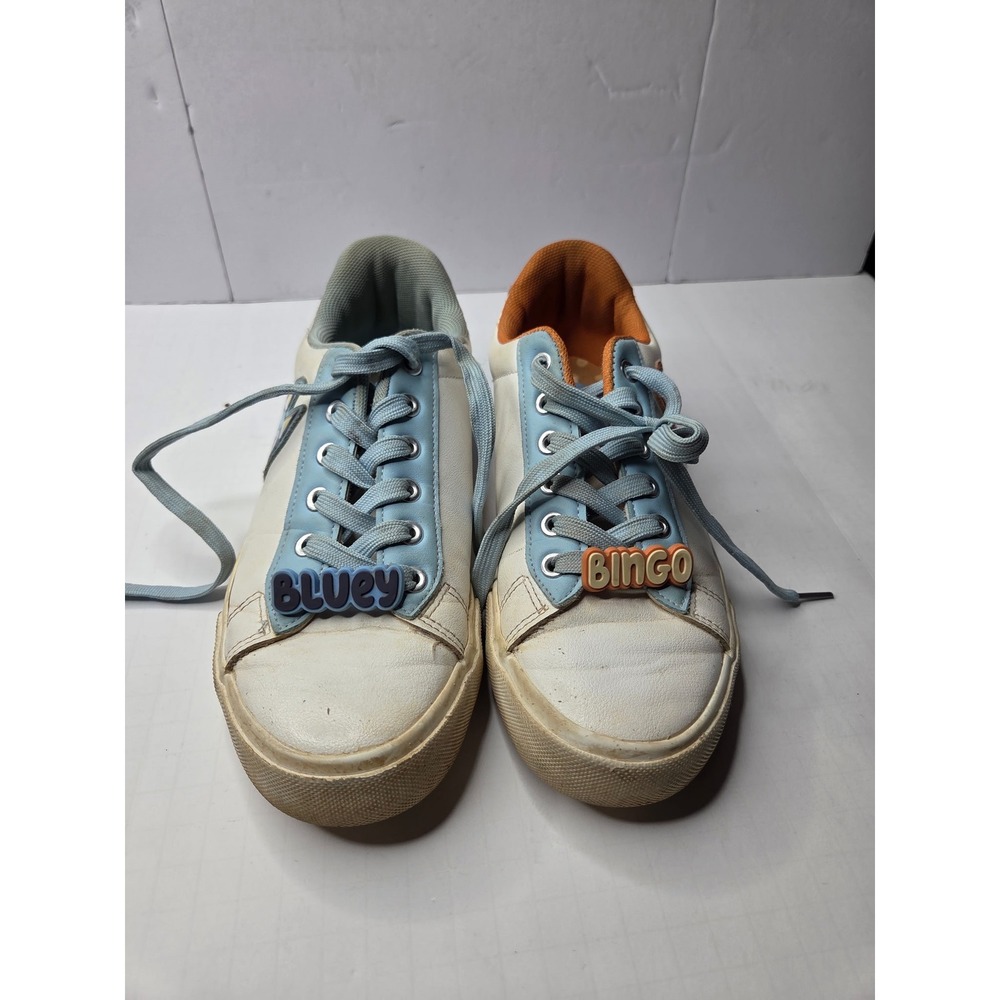 Ground Up Bluey and Bingo Mismatched Low Top Sneakers White Blue Orange Size 7